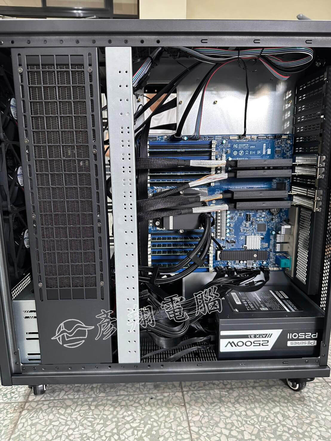 多卡GPU工作站-支援6組360mm水冷排極限散熱規格